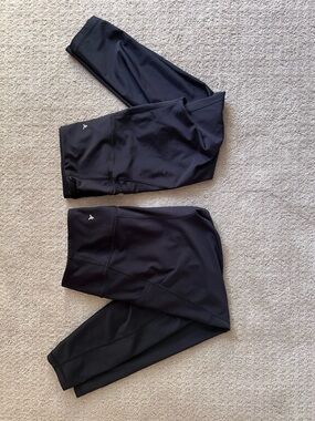 Pair L Petite Old Navy Active Powersoft high rise go dry legging